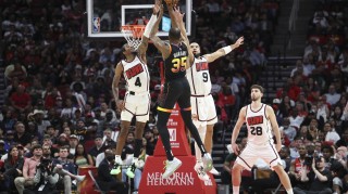 PP电子模拟器试玩在线-申京欢迎杜兰特加盟：双方期待携手共创佳绩